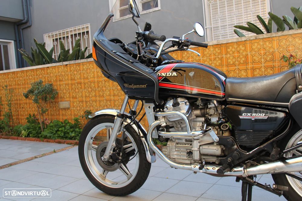 Honda CX - 7