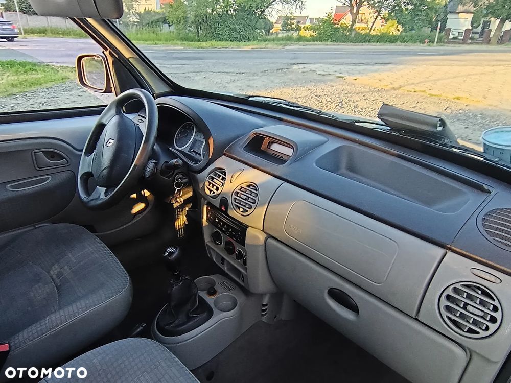 Renault Kangoo 1.6 16V Authentique - 10