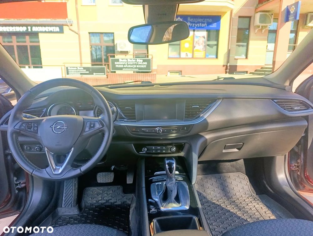 Opel Insignia 1.5 T Enjoy S&S - 12