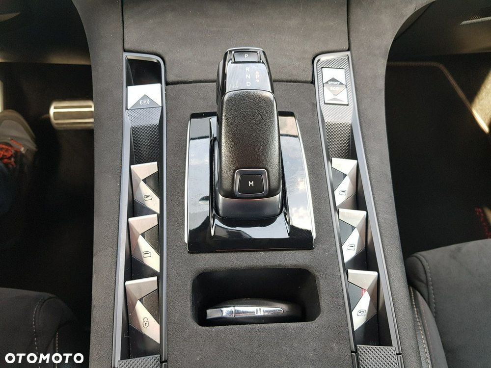 DS Automobiles DS 7 Crossback - 20