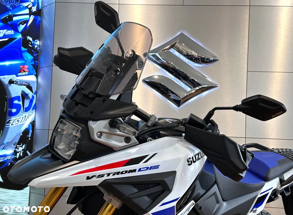 Suzuki V-STROM - 10