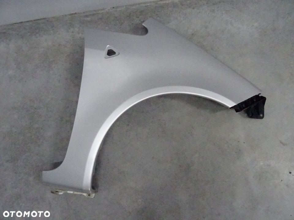 BŁOTNIK PRAWY MITSUBISCHI COLT VI 04-08 HB 3D LAK:25D NR327 - 1