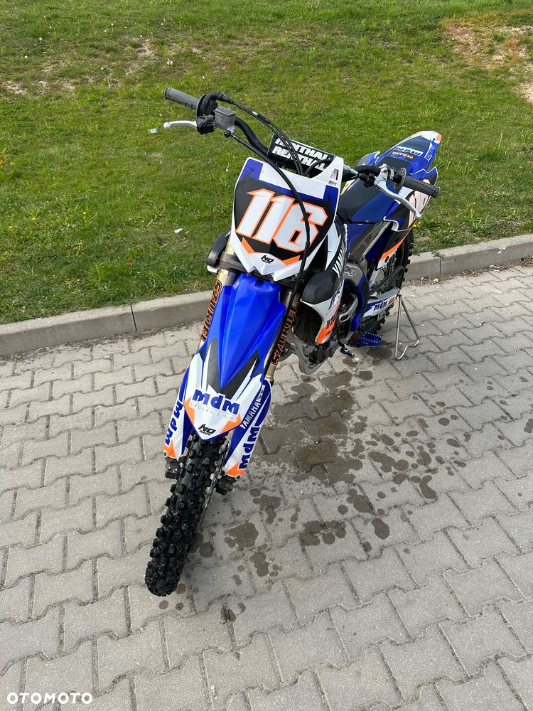 Yamaha YZF - 2