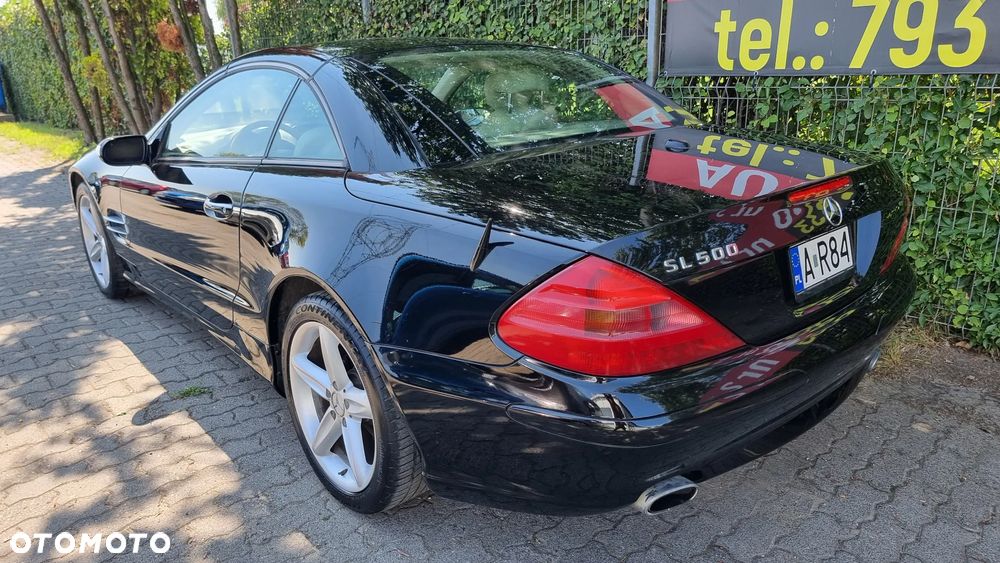 Mercedes-Benz SL - 32