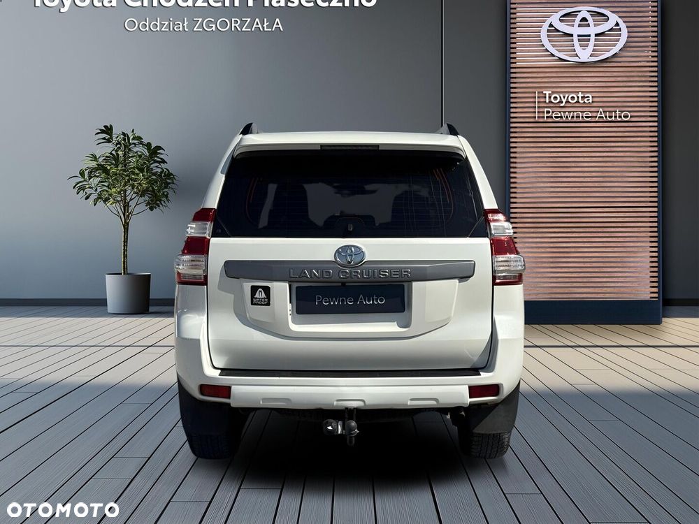 Toyota Land Cruiser - 5