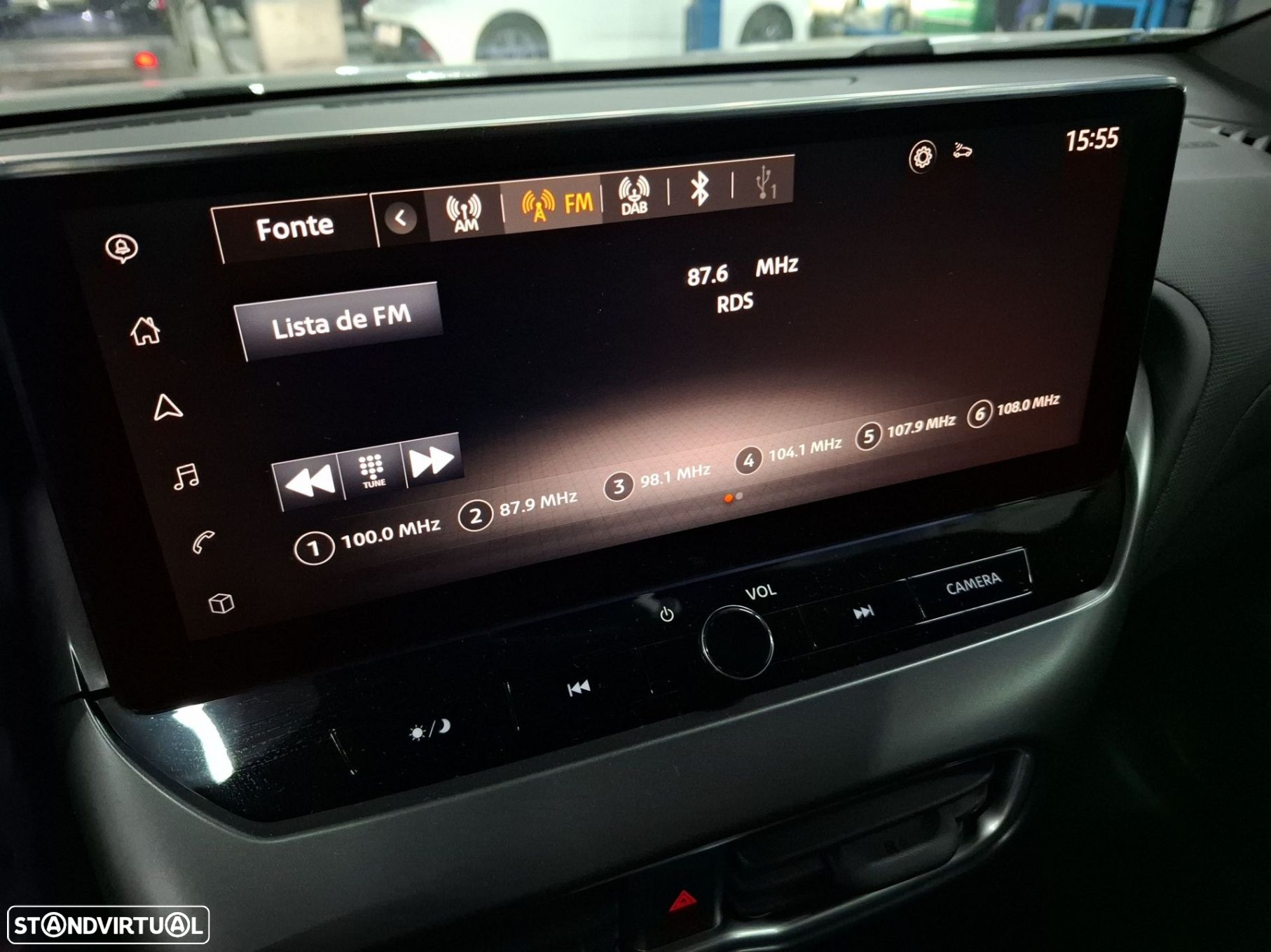 Nissan Juke 1.6 Hybrid N-Connecta Two Tone - 22