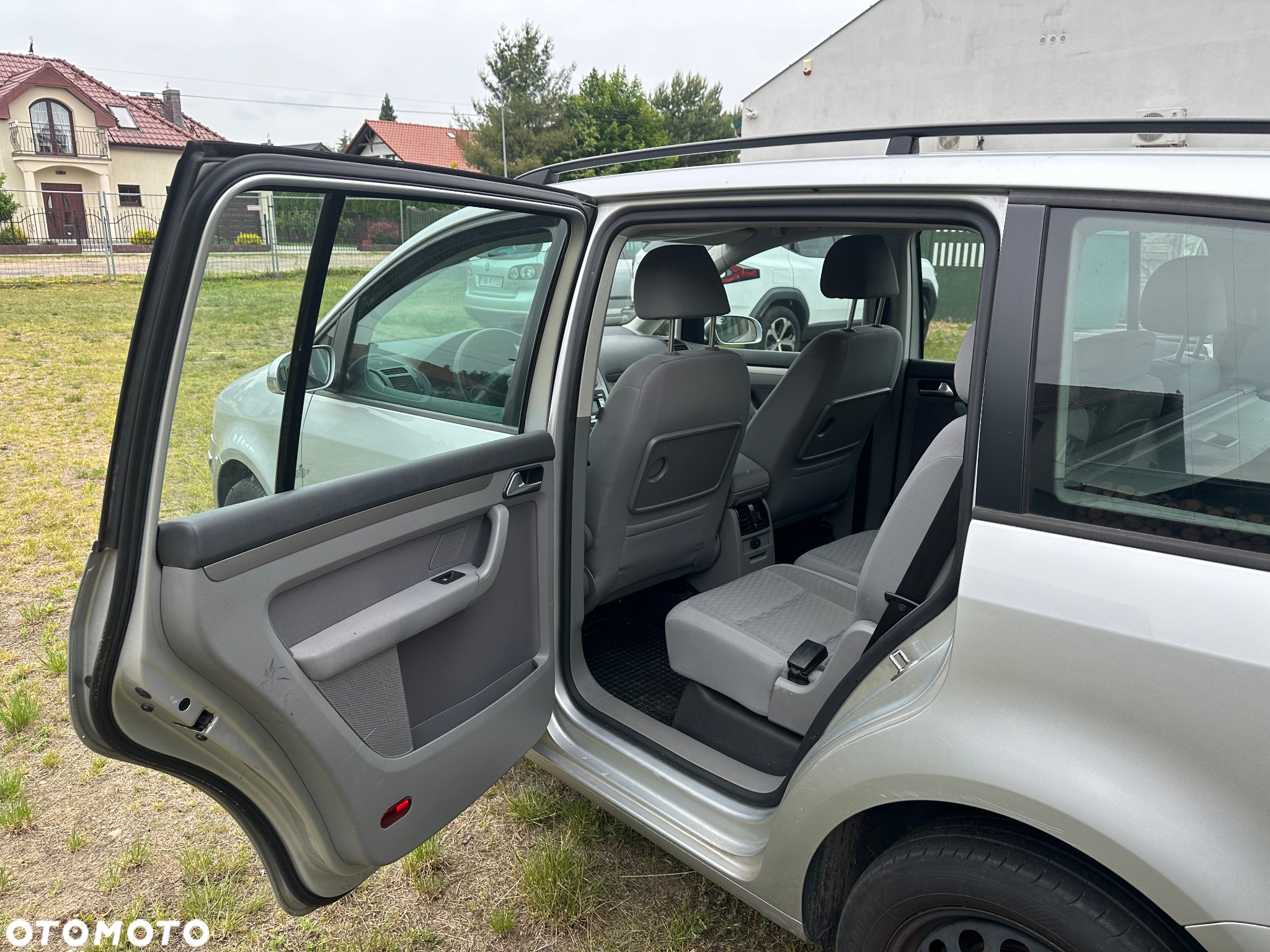 Volkswagen Touran 1.6 Trendline - 9
