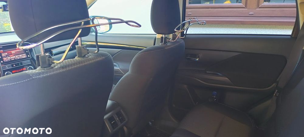 Mitsubishi Outlander 2.0 Intense + SDA 4WD CVT - 16