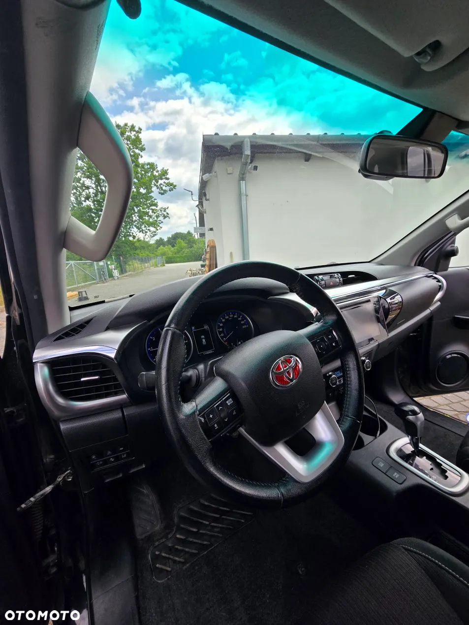 Toyota Hilux 2.4 D-4D Double Cab SR 4x4 - 28