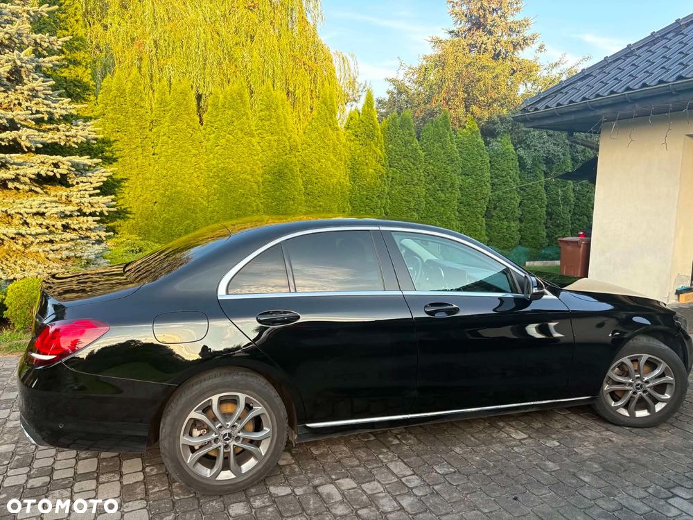 Mercedes-Benz C-Class 2019 photo 3