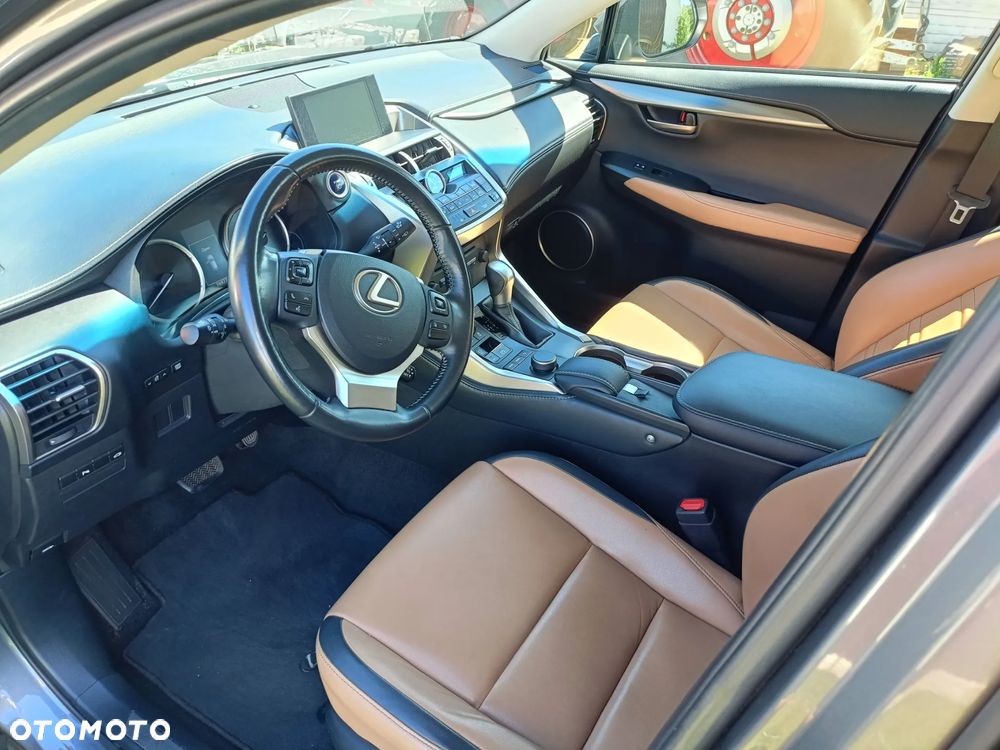 Lexus NX 300h Elegance AWD - 10