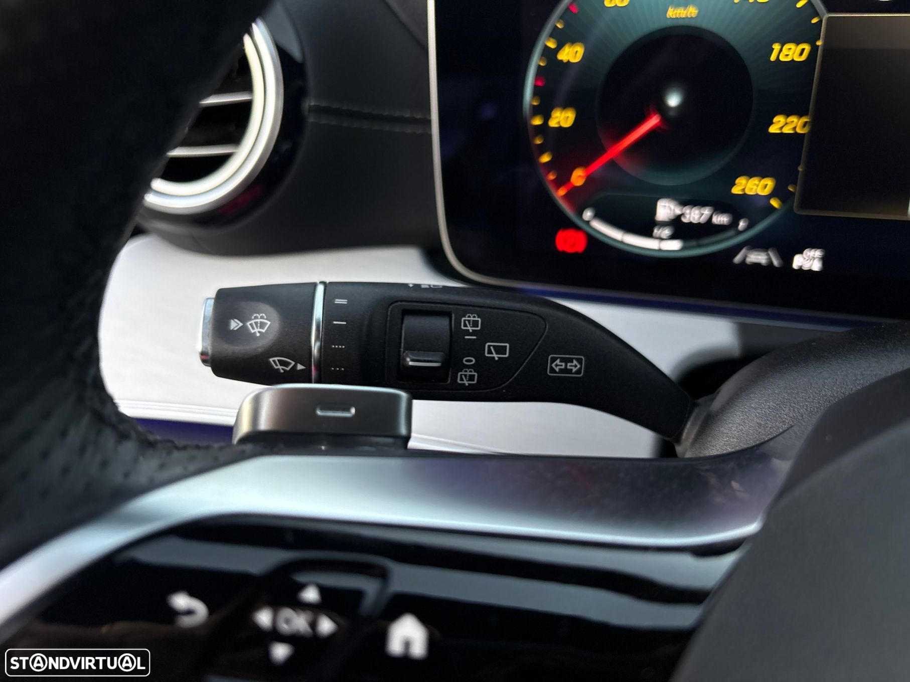 Mercedes-Benz E 300 de AMG Line - 40