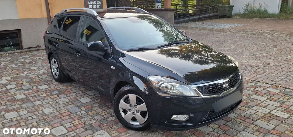 Kia Ceed 1.4 Comfort + - 4