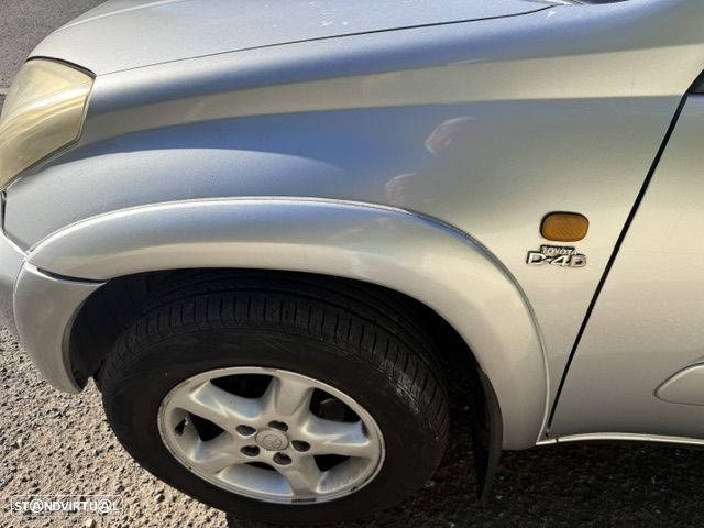Toyota RAV4 D-4D 4x4 - 13