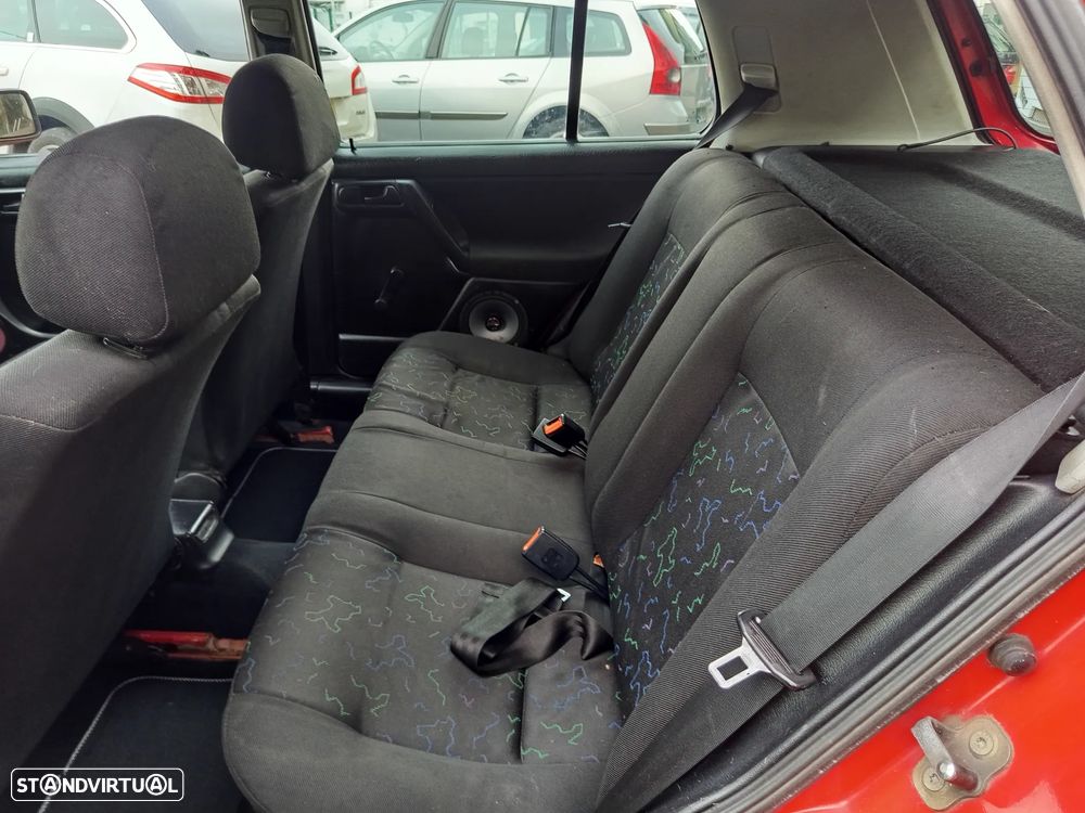 VW Golf 1.9 TDi GL - 22