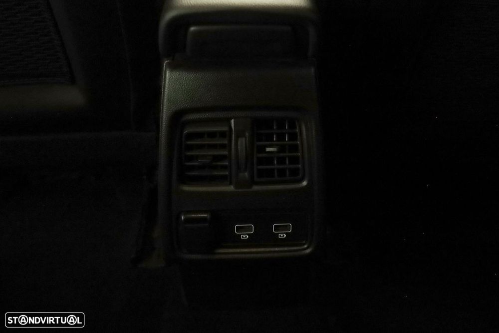 Renault Captur 1.0 TCe Techno Bi-Fuel - 23