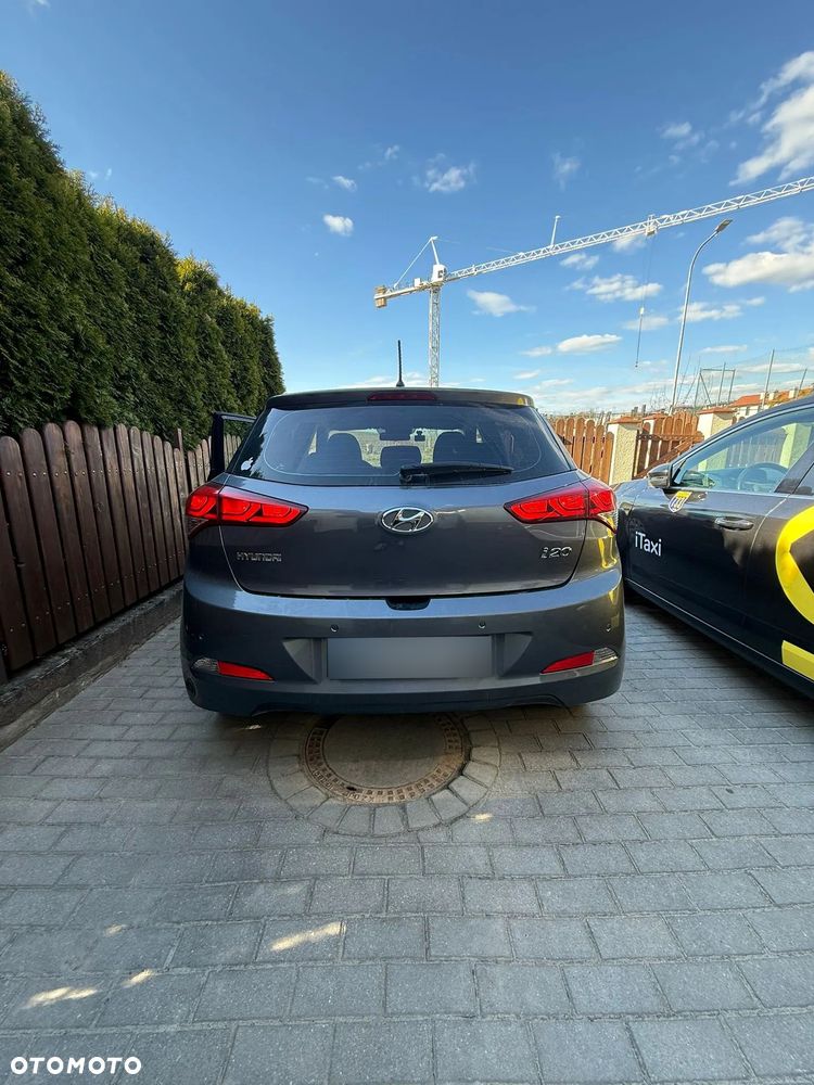 Hyundai i20 - 8