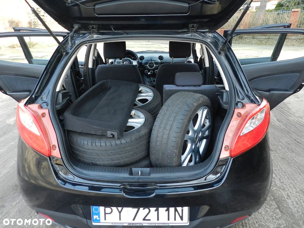 Mazda 2 - 15
