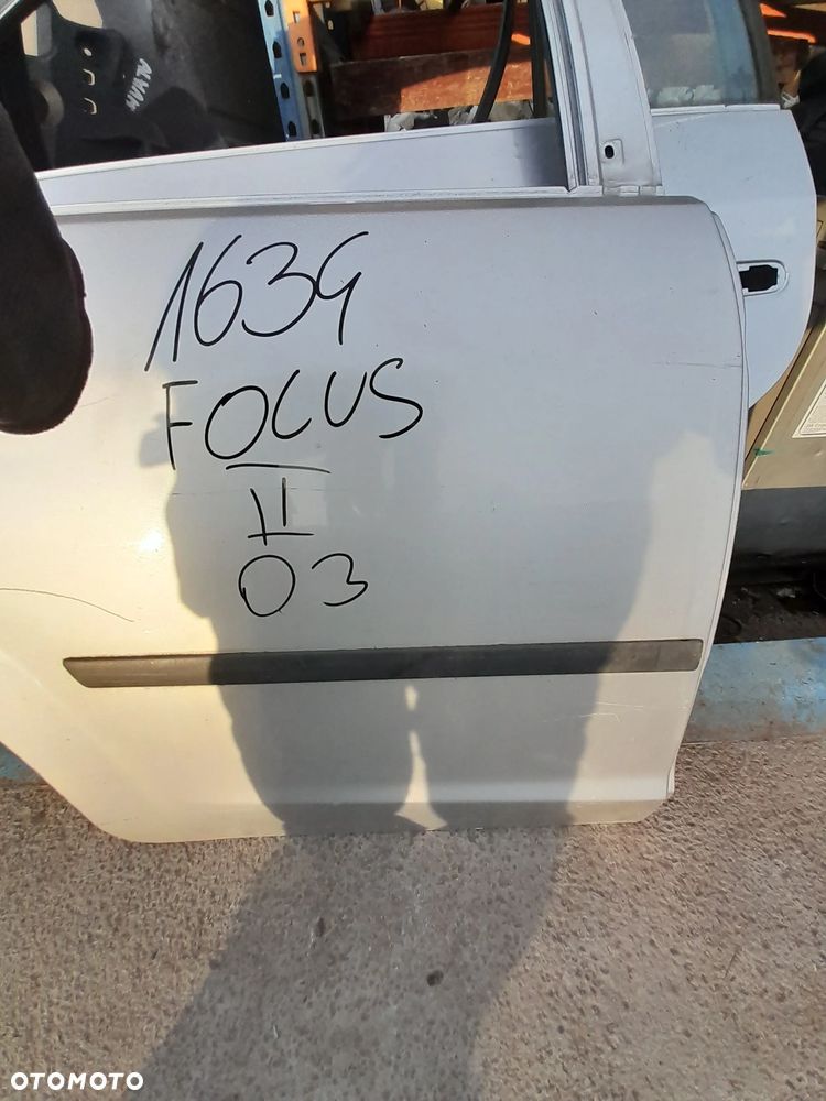 FORD FOCUS MK2 DRZWI PRAWE TYLNE PRAWY TYŁ KOLOR: 03 - 2