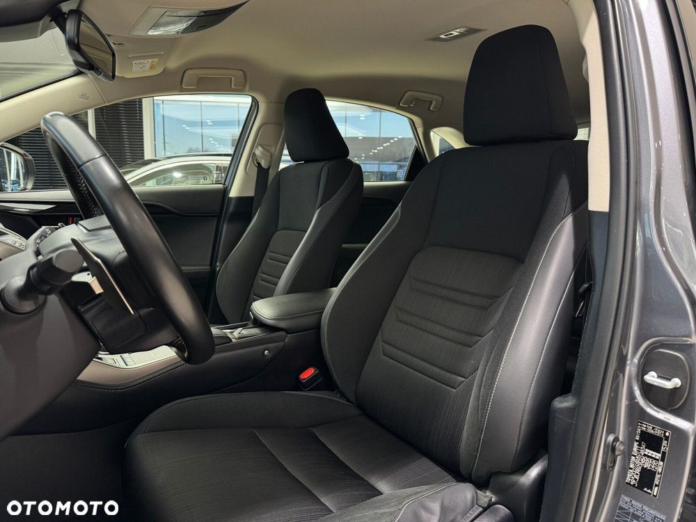 Lexus NX 300h Business Edition AWD - 10