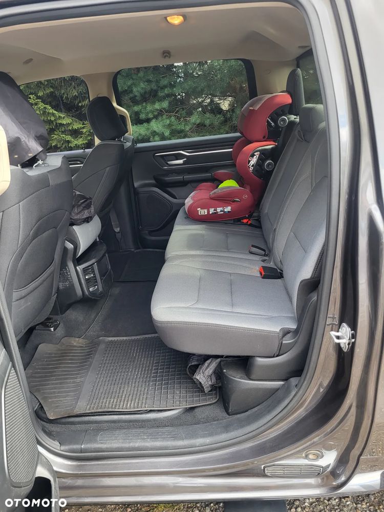 RAM 1500 Quad Cab Longbed Bighorn - 32