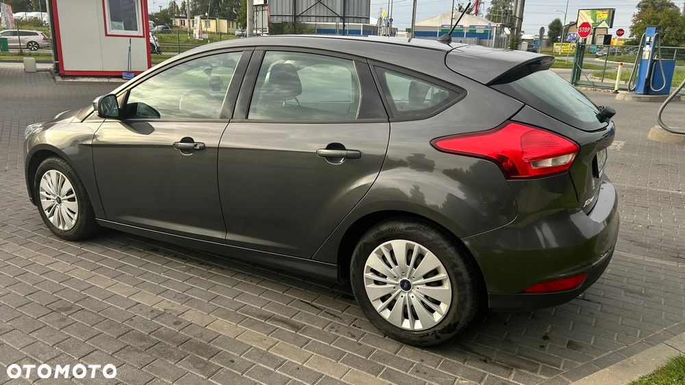 Ford Focus 1.6 Trend - 6
