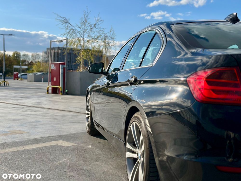 BMW Seria 3 320d DPF Edition Sport - 7