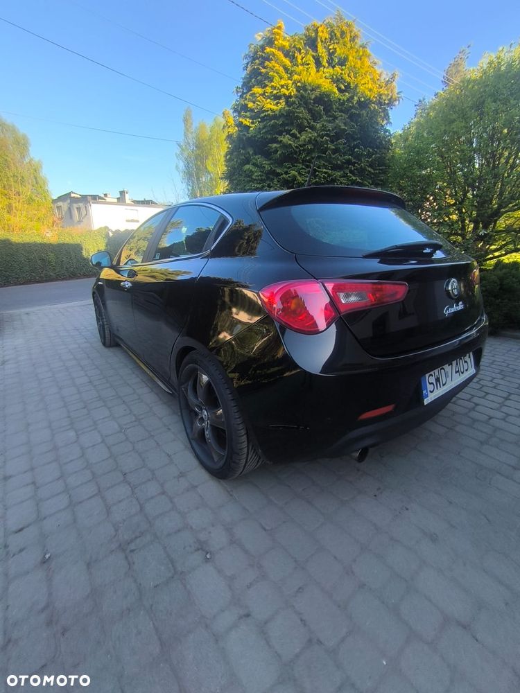 Alfa Romeo Giulietta - 2