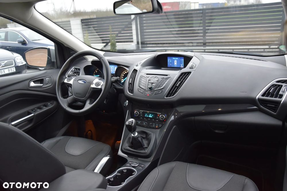 Ford Kuga 2.0 TDCi 4x4 Individual - 32