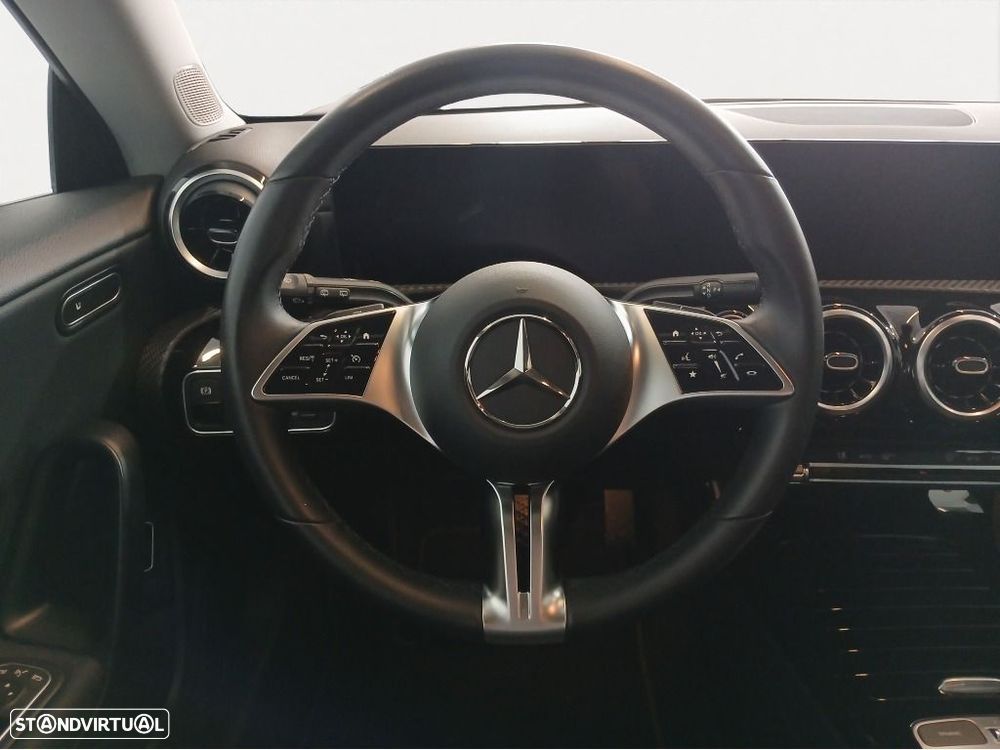 Mercedes-Benz CLA 180 - 10