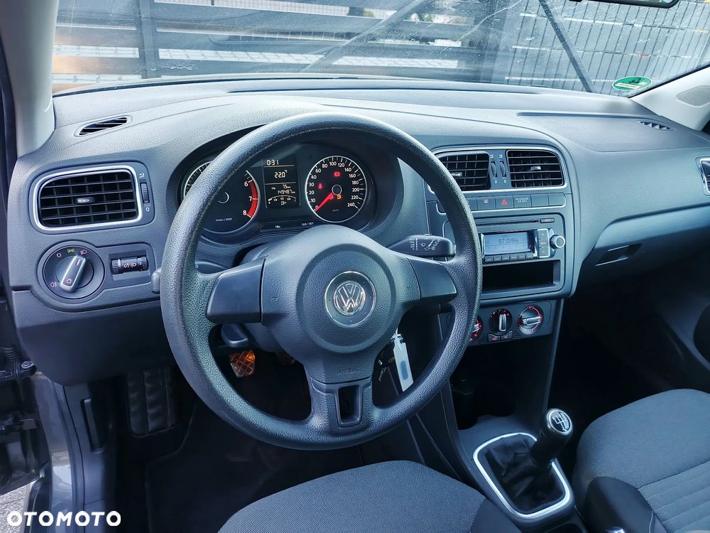 Volkswagen Polo 1.4 16V Comfortline - 6