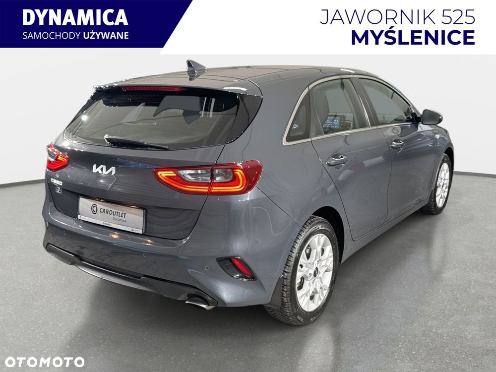 Kia Ceed - 9