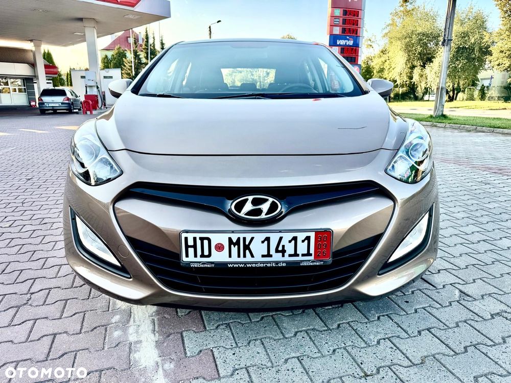 Hyundai i30 1.4 Premium - 17