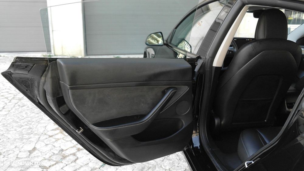 Tesla Model 3 Long Range Tração Traseira - 19