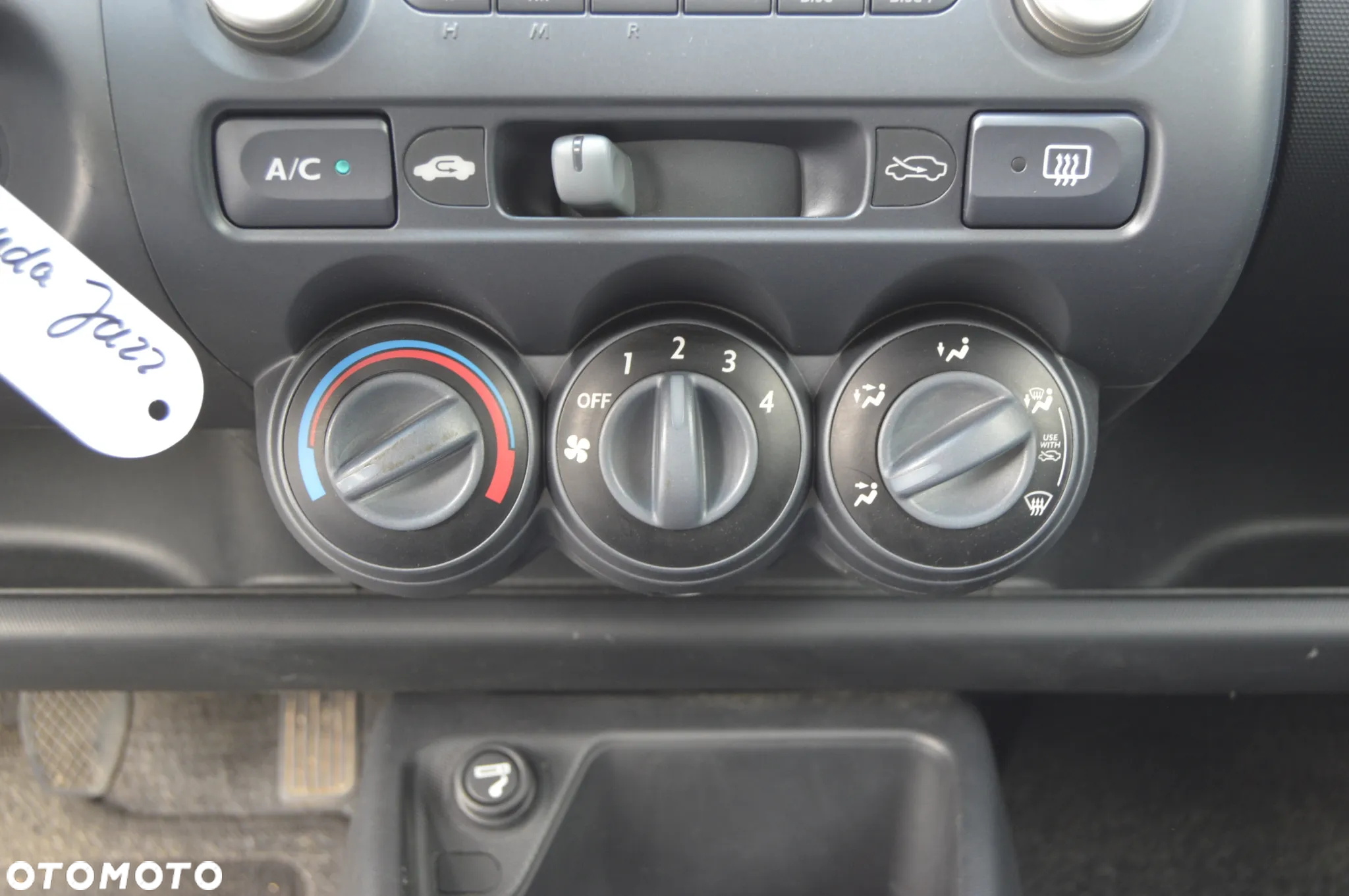 Honda Jazz 1.4 LS - 12