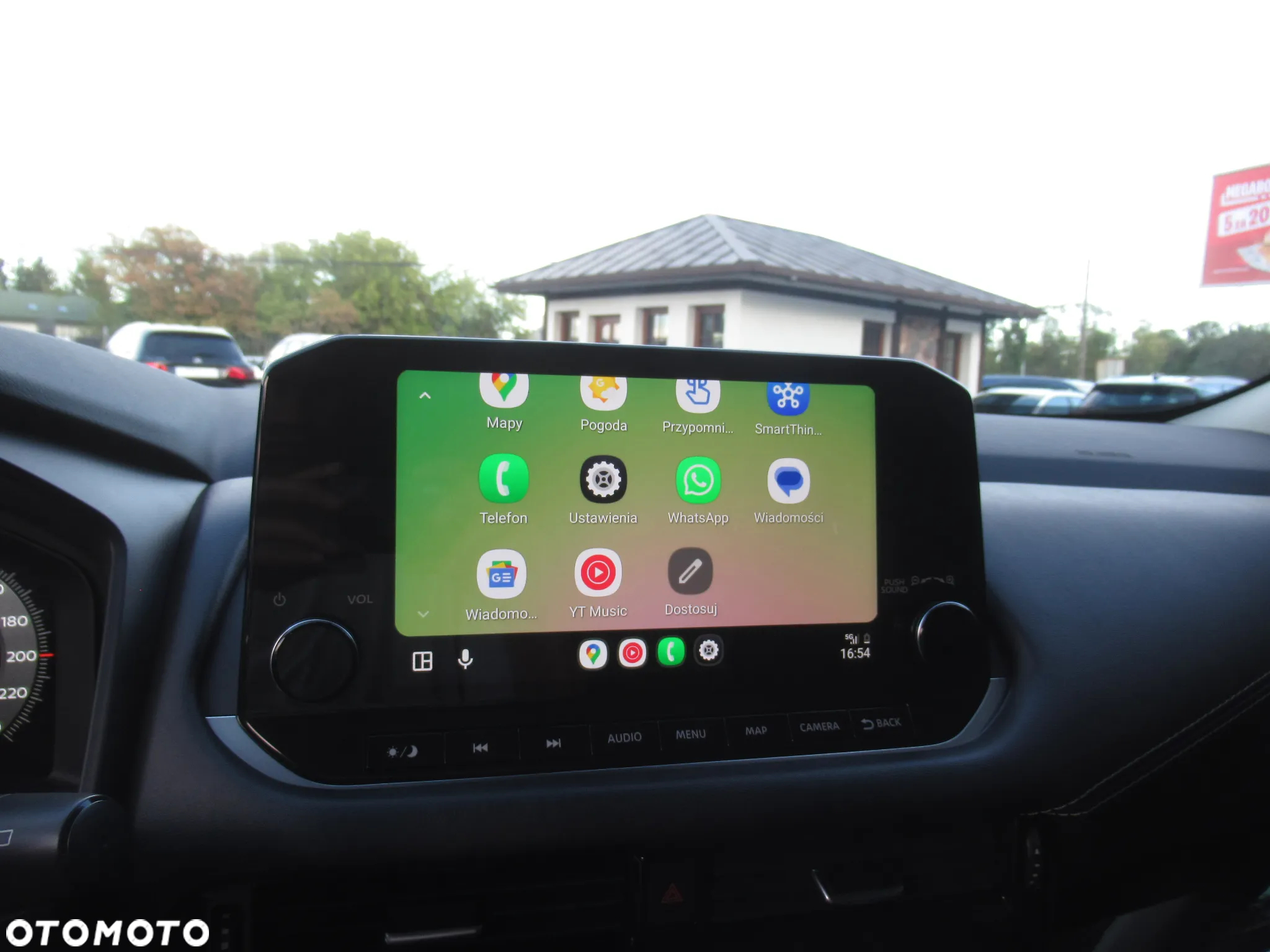 Nissan Qashqai 1.3 DIG-T N-Connecta DCT - 28