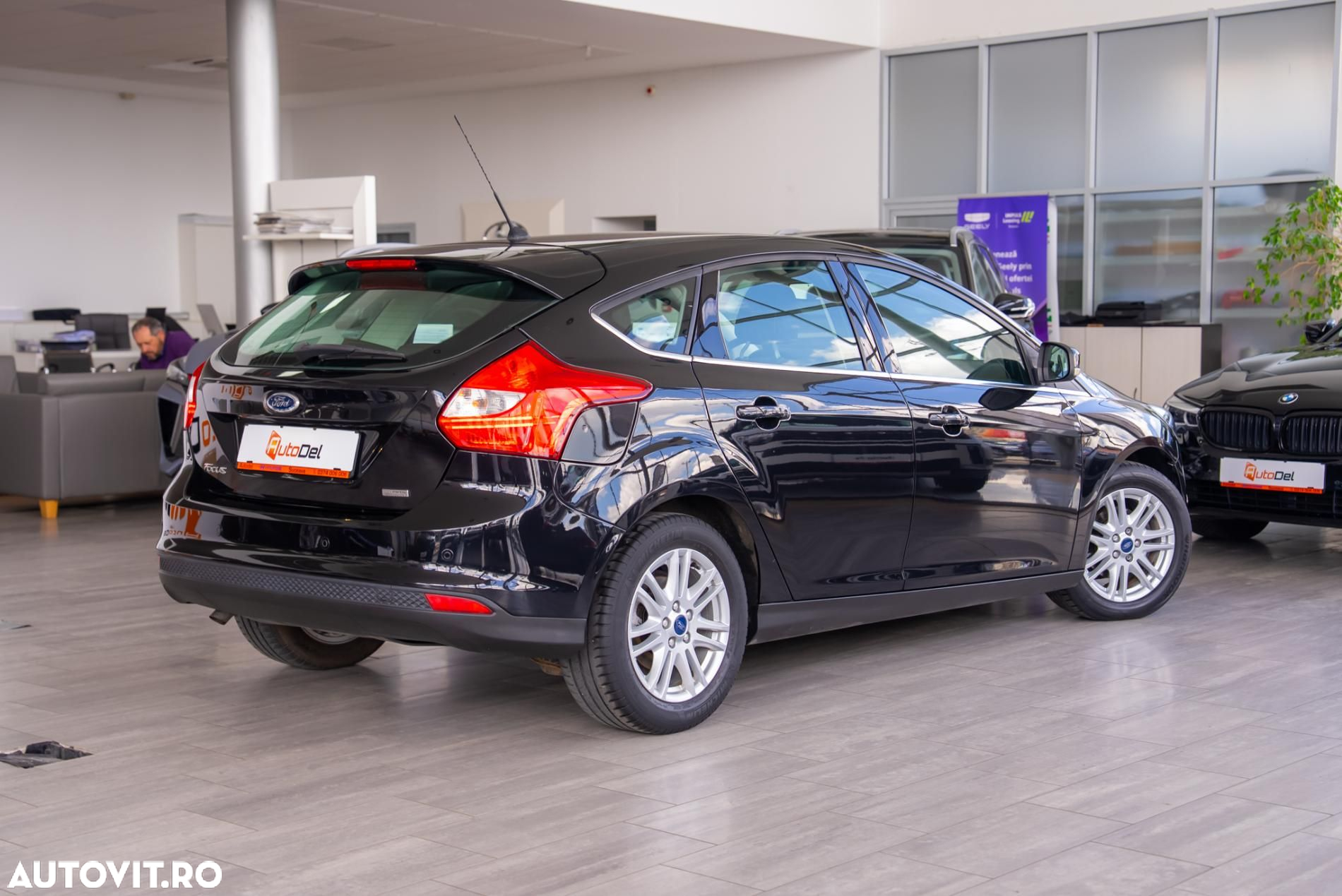 Ford Focus - 8