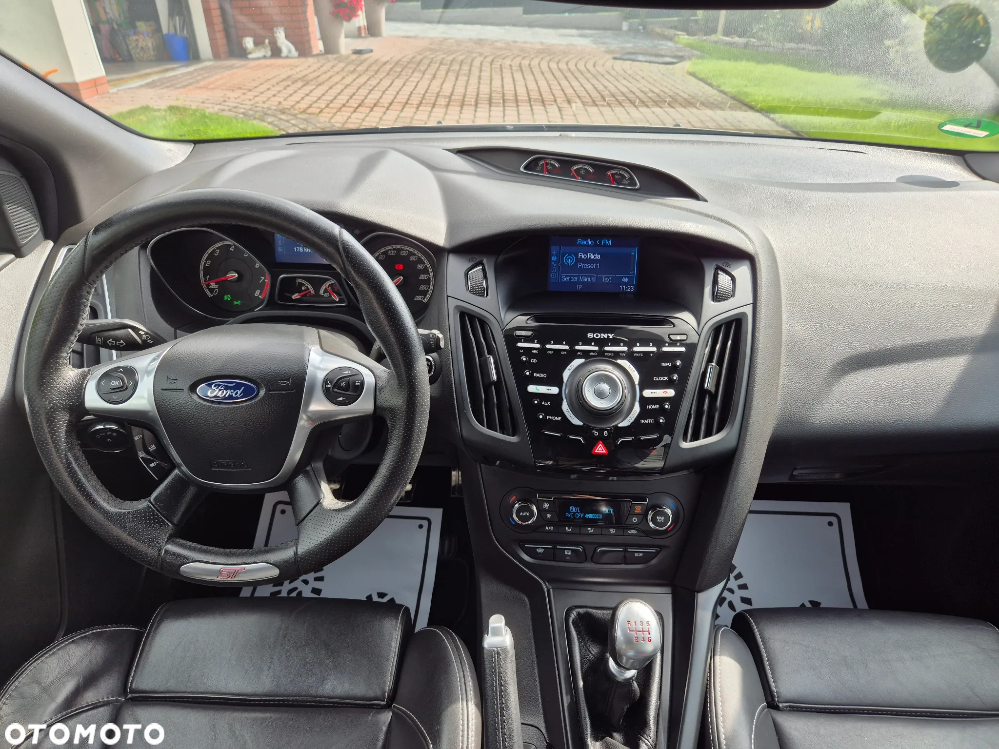 Ford Focus 2.0 EcoBoost ST mit Leder-Sport-Paket - 9