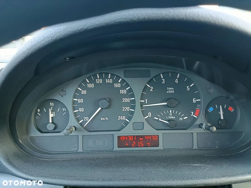 BMW Seria 3 318i Edition Lifestyle - 6