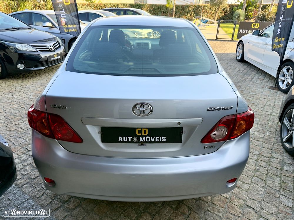 Toyota Corolla 1.4 D-4D - 17