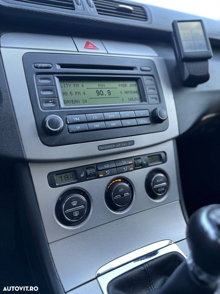 Volkswagen Passat 2.0 Blue TDI SCR Comfortline - 8