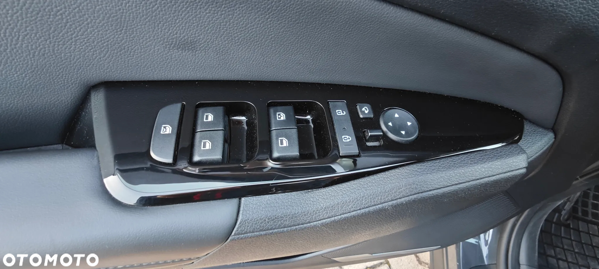 Kia Sportage 1.6 T-GDI Business Line 4WD DCT - 17