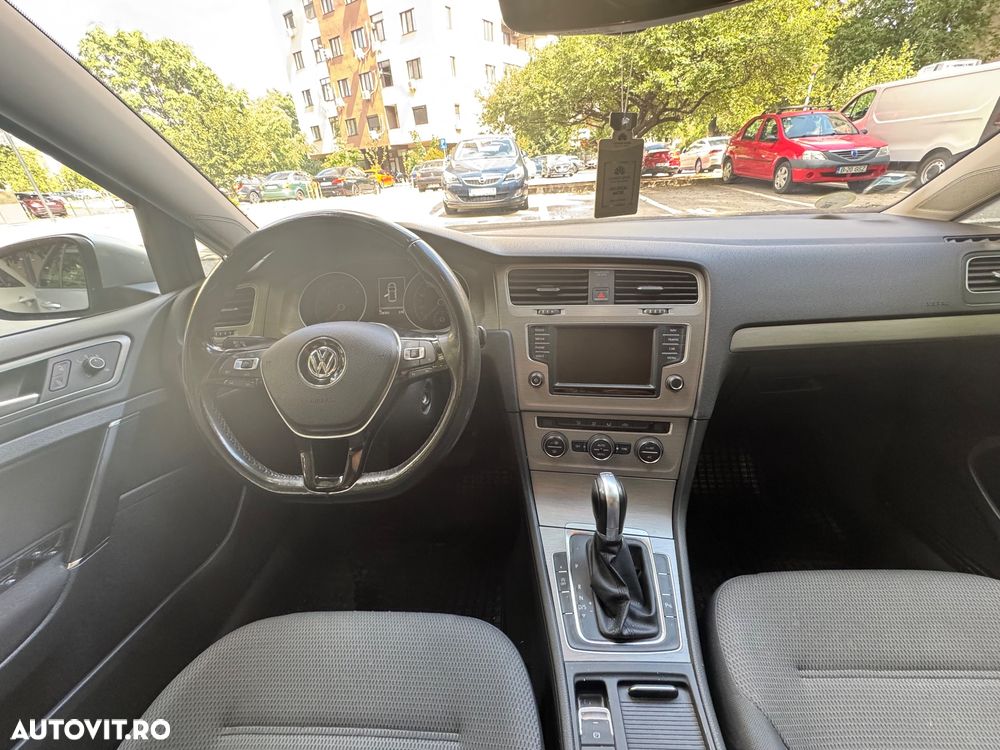 Volkswagen Golf 1.6 TDI DPF BMT DSG Comfortline - 10