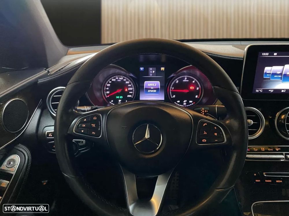 Mercedes-Benz GLC 250 d 4Matic 9G-TRONIC AMG Line - 11