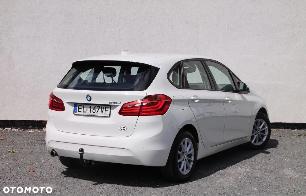 BMW Seria 2 216d - 5