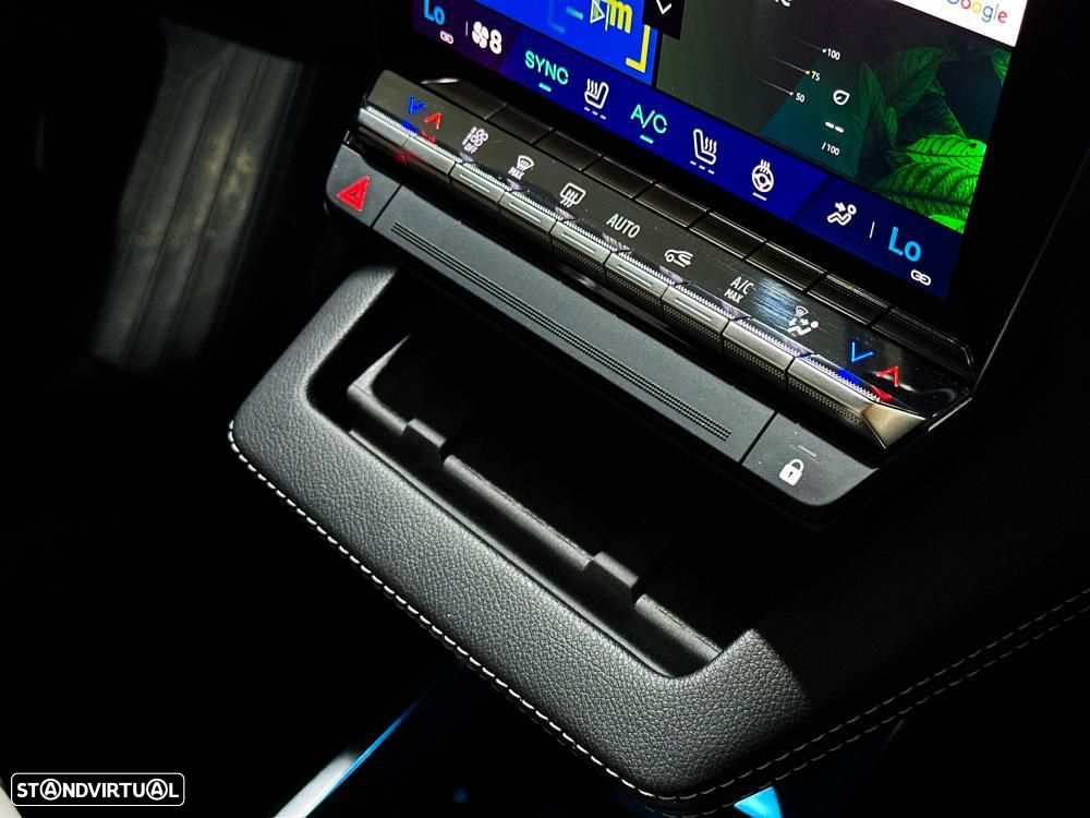 Renault Scénic 220 Long Range Techno — fotografia 34