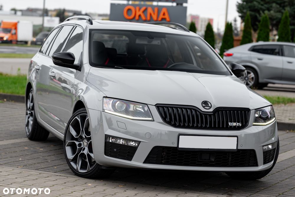 Skoda Octavia Combi 2.0 TSI (Green tec) DSG RS - 2