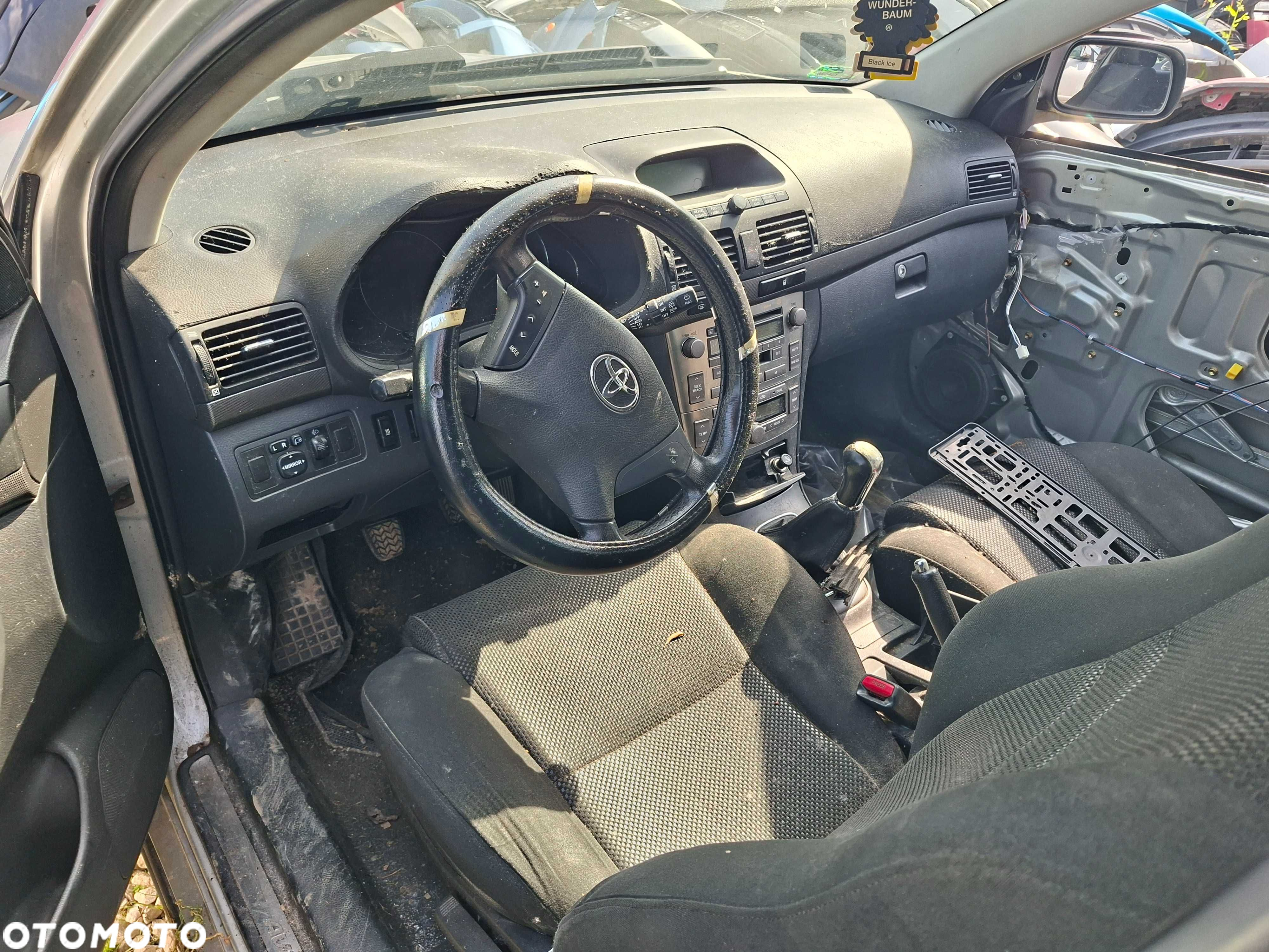 Toyota Avensis T25 na części - 5