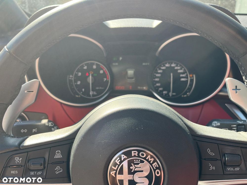 Alfa Romeo Stelvio 2.0 Turbo B-Tech Edition Q4 - 22