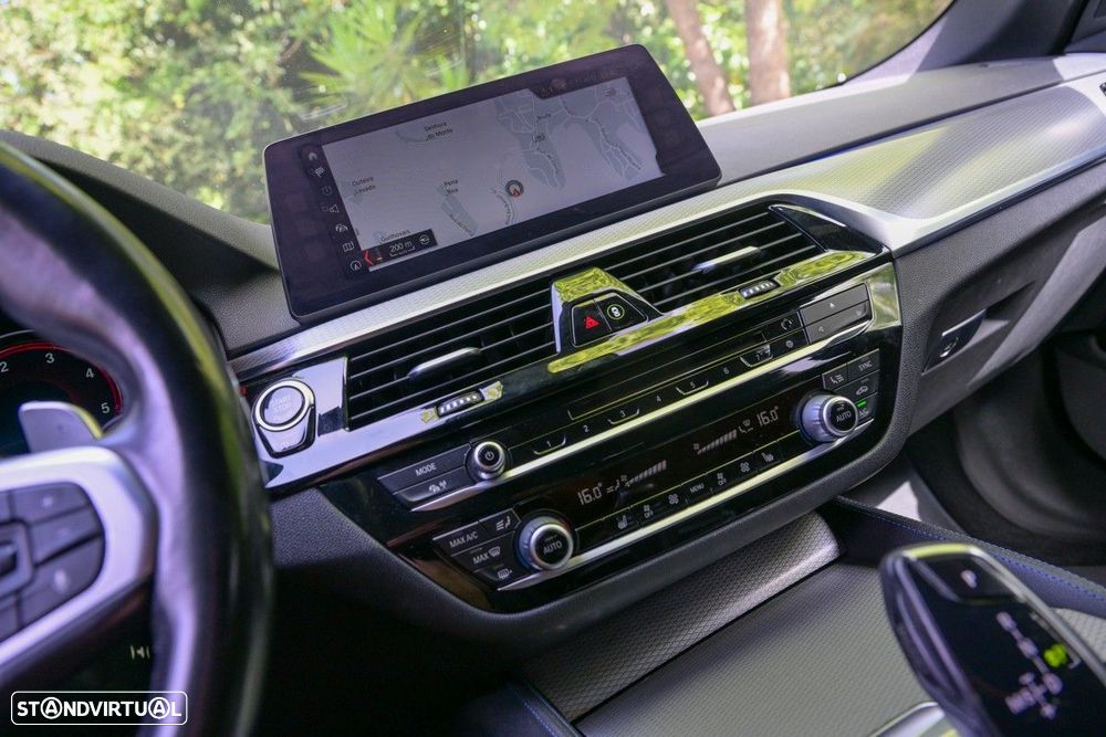 BMW 520 d Pack M Auto - 43